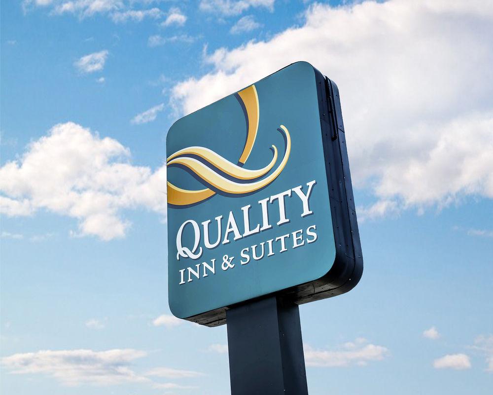 Quality Inn & Suites North Gibsonia Eksteriør billede